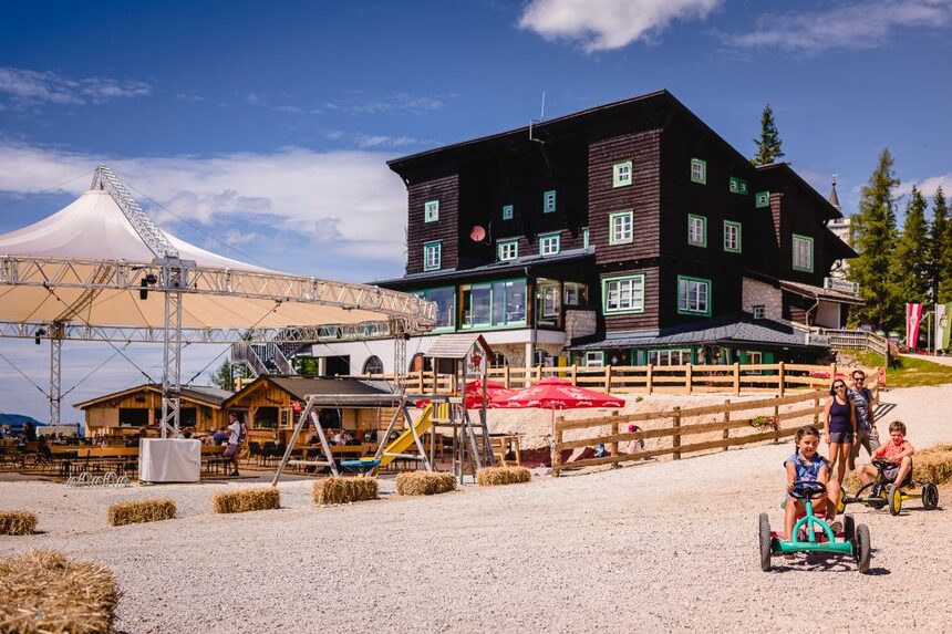 Hegyi reggeli pint a városi zenekarral