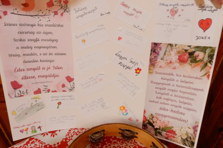 Anyák napi interaktív foglalkozás – JSZTIO